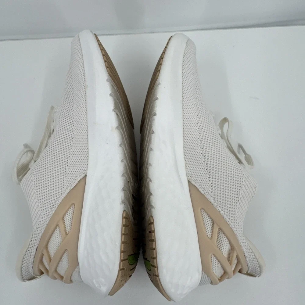 Kizik Shoes Women sz 6.5 White Hands Free Slip On No Tie‎ Laces Easy Walking